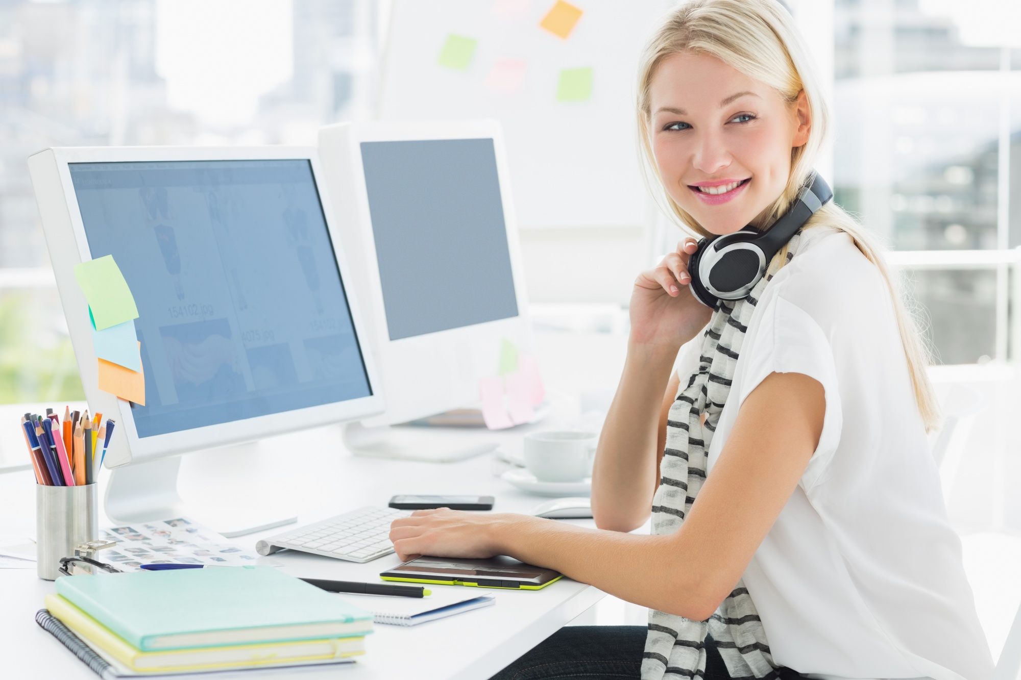 Support team at desk